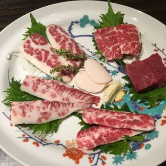 特上馬刺し盛合せ