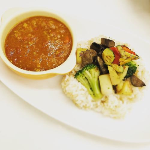 Yakuzen-style grilled vegetable curry