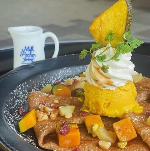 Seasonal Galette "Pumpkin and Japanese Chestnut Galette"