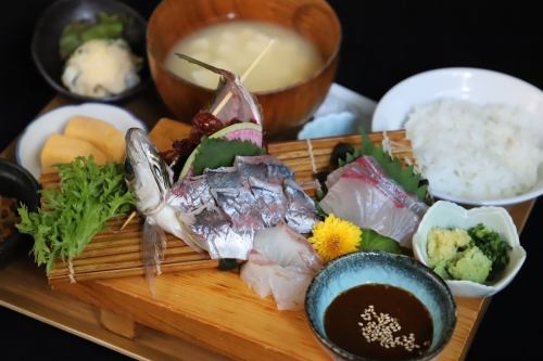 [Direct delivery from Amakusa] Sashimi set meal