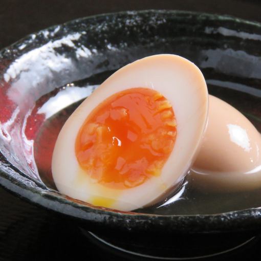 One plate per person.“Dashi Course ~Omakase~” 6 dishes ⇒ 3,300 yen (tax included)