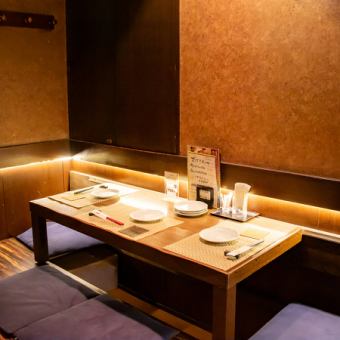 掘りごたつ席個室をご用意♪10名~最大20名前後まで予約可能!同窓会にも人気の席となっております!
