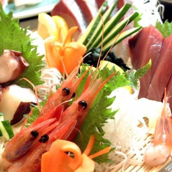 2 hours of all-you-can-drink included ☆ 8 dishes including sashimi and tataki 5,000 yen ⇒ 4,500 yen