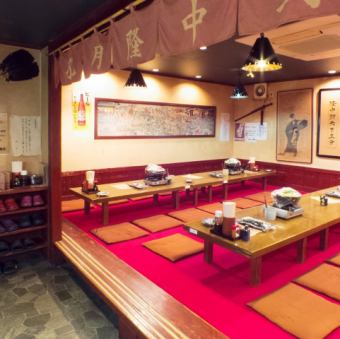 The tatami room seats can be reserved for 35 to 40 people! Please consult with us about desk layout as needed.* There are no private room seats.