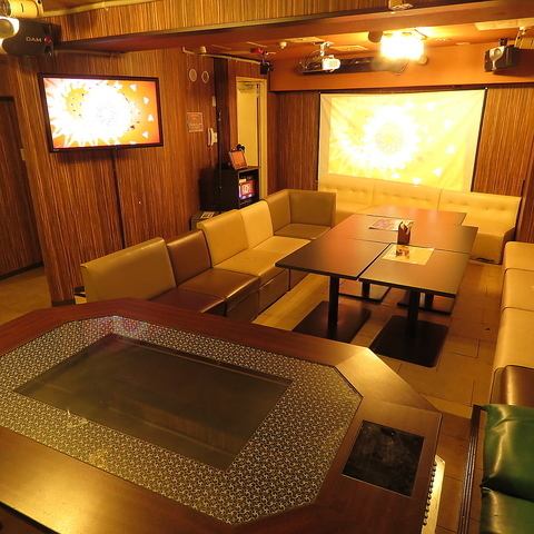 Please enjoy in a completely private karaoke room equipped with ventilation equipment ♪