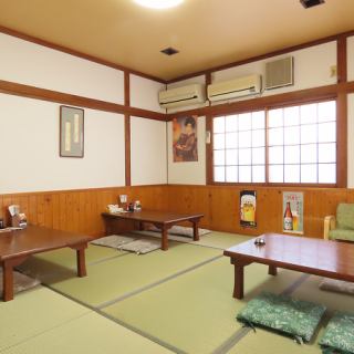 少人数のお客様がご来店しやすいようにカウンター席もご用意しています★会社帰りのサク飲みや軽くお食事したい時などにご利用ください！調理も目の前で見ることができます！