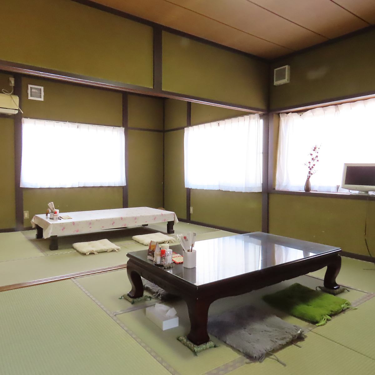 個室で最大6名、8名、12名のお席をご準備しております♪