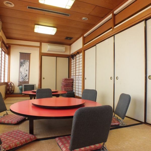 Our tatami-style seats on the third floor are recommended for parties.This is a completely private room type, so you can relax in a private space.Private rooms can accommodate up to 30 people.Private reservations are also available for up to 20 people.(Only course reservations are accepted for use of the 3rd floor.(We also accept seat-only reservations for groups of 10 or more.)