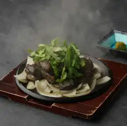 Premium charcoal-grilled meat (with homemade yuzu pepper, herb butter, and basil lemon)
