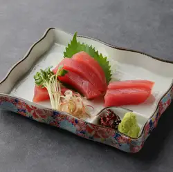 Raw tuna sashimi