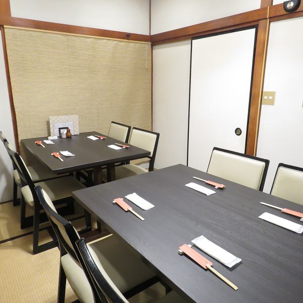 The store has an old-fashioned atmosphere and is a warm and relaxing atmosphere ◎ There are table seats and counter seats.For more than 7 guests, we also provide information on complete private rooms.