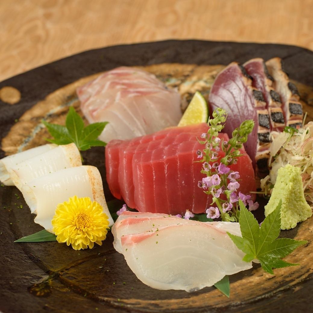 料理もお酒も種類豊富◎仕入れによって変わるメニューもおすすめ