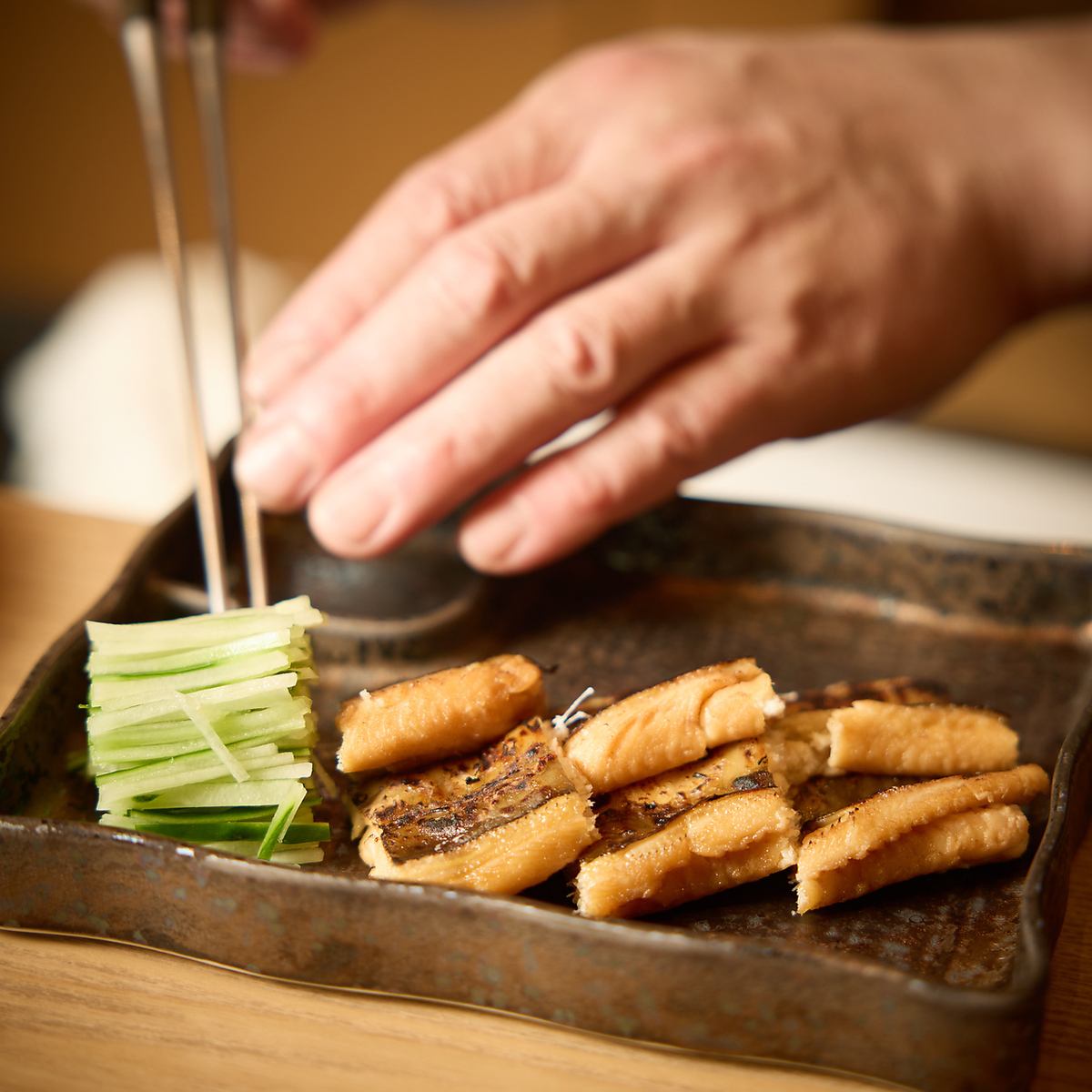 使用当天捕捞的新鲜鱼制作的绝品菜肴！配饮料很棒！