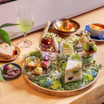 【8/26～10/13◎15:00開始】葡萄とピスタチオのアフタヌーンセット/6,980円(税込)