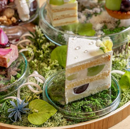 ◇Enjoy an elegant moment with a course-style afternoon tea
