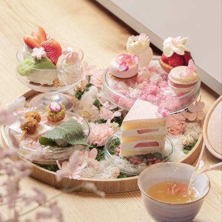 【2/25～4/5◆平日限定】桜と苺のショートアフタヌーンセット/5,600円(税込)