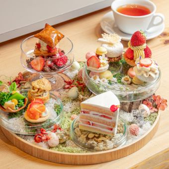 【4/7～5/17◆平日限定】苺と春の彩りショートアフタヌーンコース/5,600円(税込)