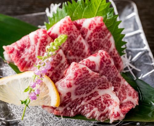 熊本特制马肉生鱼片