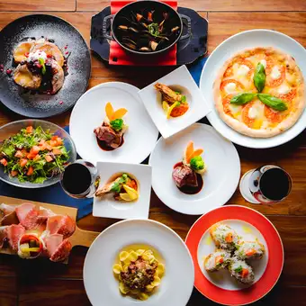 【推荐】健康草饲牛肉牛排、蒜蓉辣椒、意面及其他7道菜（仅限食物）