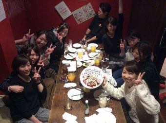 It is a private room for about 10 people ♪ It is a picture of a girls' party ♪ Private time private room private room ♪ Surprise in the private room is powerful!!
