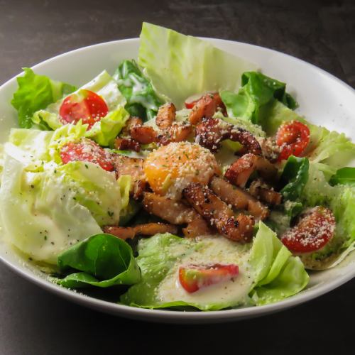 Cheese-flavored Caesar salad