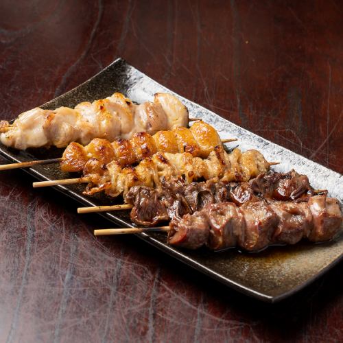 焼き鳥を中心に楽しめる店