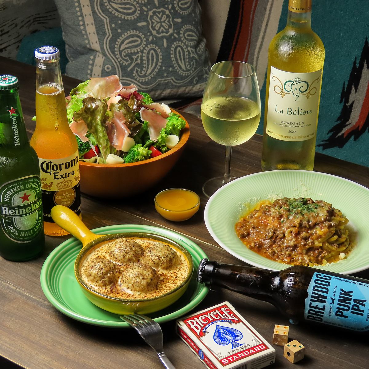 賑やかな大人の雰囲気で、ゆったりお楽しみください♪