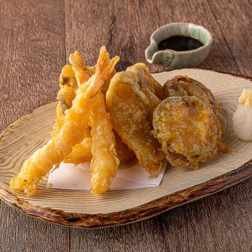 木野子と海鮮の天ぷら盛り合わせ