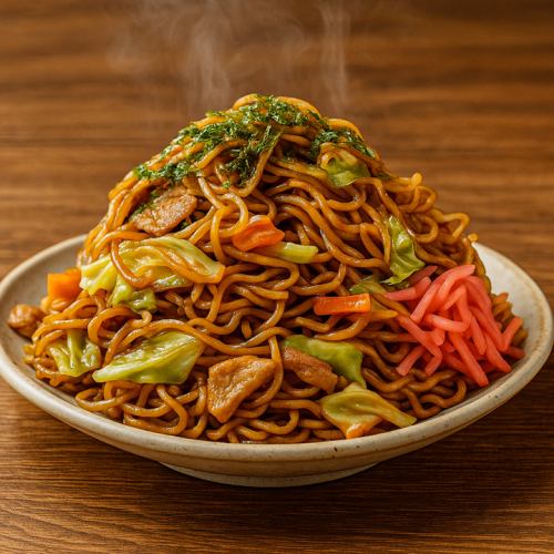 満腹＆大満足間違いなしのバカ盛りソース焼きそば！