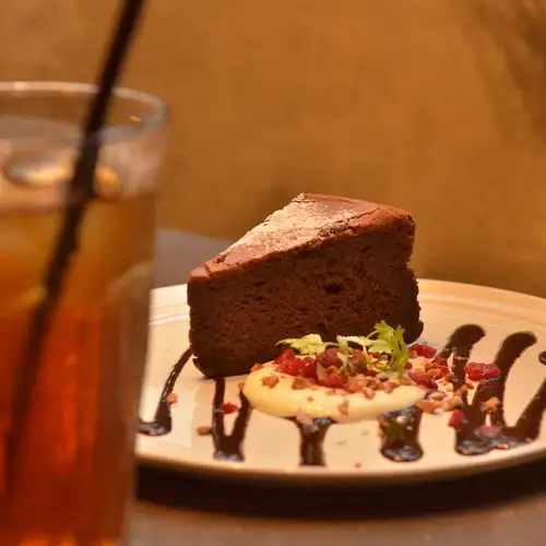 本格的なお料理、手作りスイーツをお楽しみください。