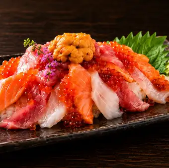 海鮮こぼれ寿司