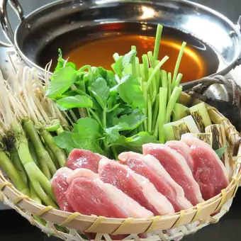 ☆鍋付き☆【椿】仙台鴨せり鍋×牛タン×料理８品+日本酒純米酒50種付120分プレミアム飲み放題