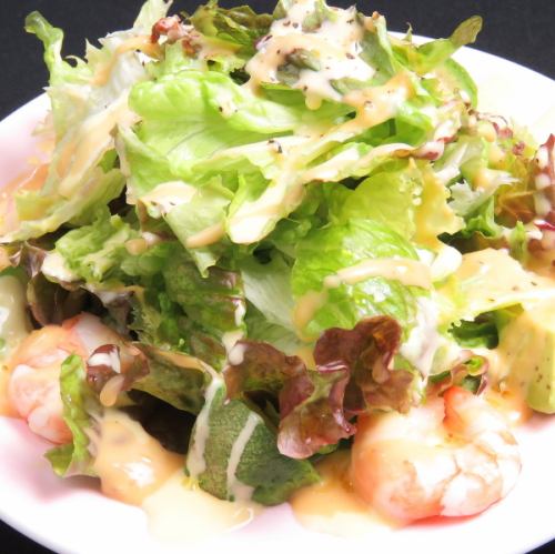 Shrimp and avocado creamy salad