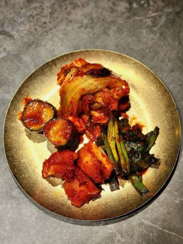 当店ではすべてのお客様にコース料理のご注文をお願いしております。
