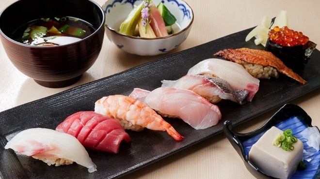 本格的な江戸前寿司が楽しめるお店♪