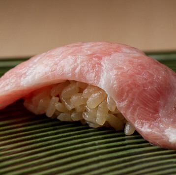 本格的な江戸前寿司が楽しめるお店♪