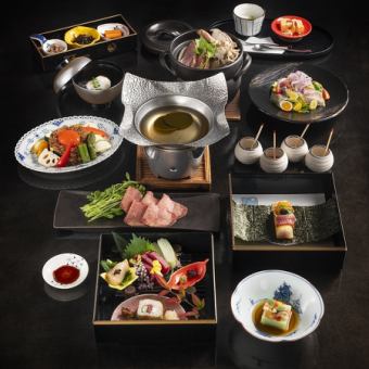 [TSUBAKI] 9 dishes including horse meat hand-rolled sushi and beef tongue sashimi ⇒ 10,800 yen <Perfect for parties>