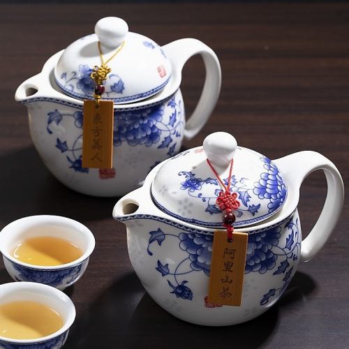 Various types of Taiwanese tea (teapot)