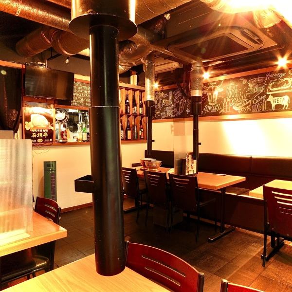暖かみを感じる店内となっており、落ち着けること間違いなし♪席数が多くはないので是非ご予約ください。麻布十番　六本木　焼肉　飲み放題　少人数　貸切　デート　誕生日　記念日　沖縄