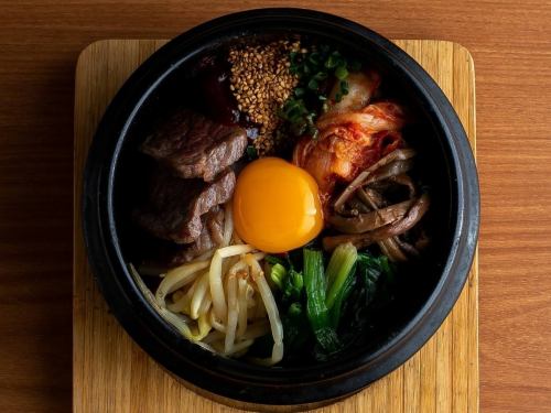 お肉以外のメニューにも妥協無し！
