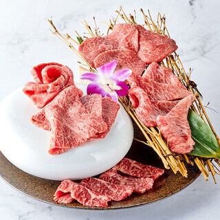 우선은 여기에서! 「타쿠미 아키시 비 코스」전 8품《2.5시간 음료 무제한》6,600엔(부가세 포함)