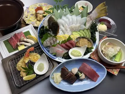 早鸟预订特惠:【仅限30人以上私人聚会】年末新年派对套餐 7,000日元 *包含90分钟畅饮