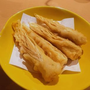 炸得酥脆多汁，炸豆腐