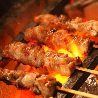 こだわりの炭火焼き鶏