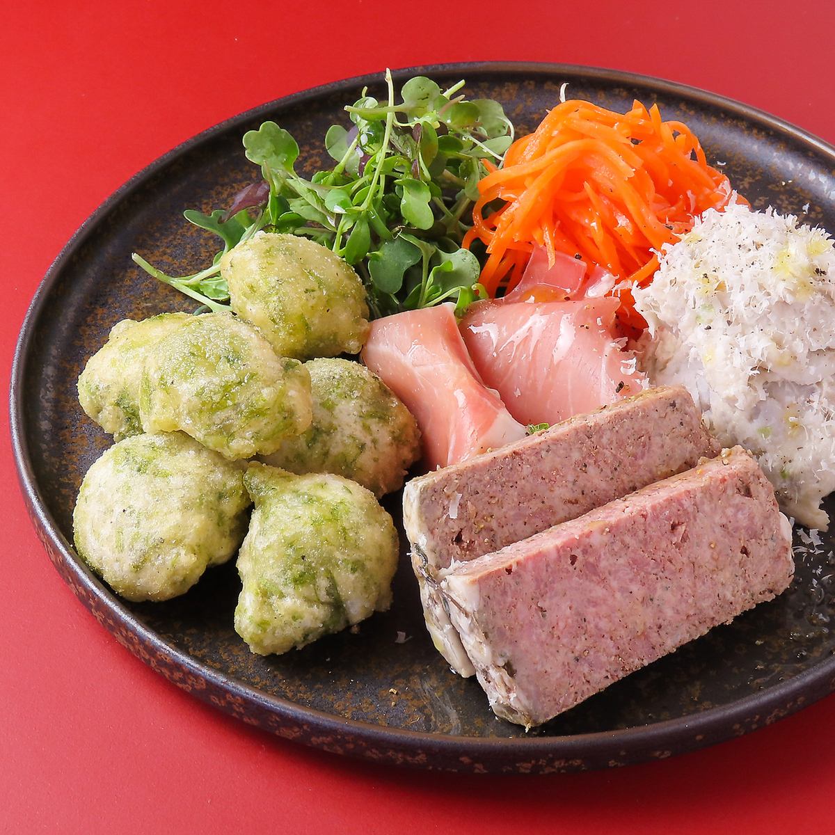 食材の持つ香りや味わいをより大切にしております。