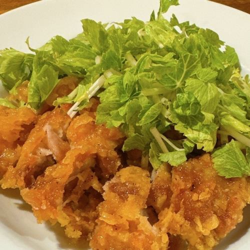 たっぷりセロリと大判唐揚げの特製ソース
