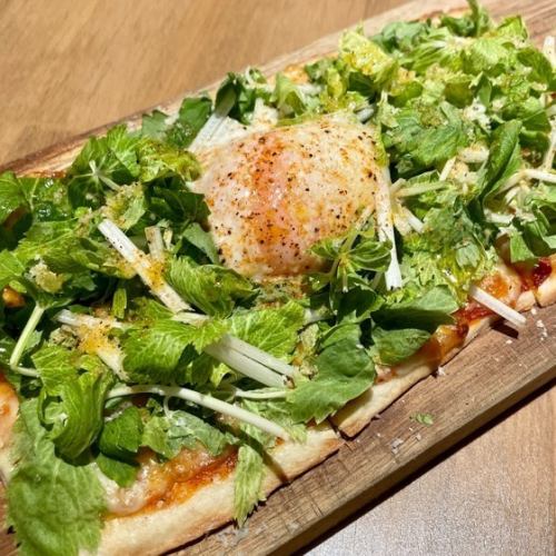ホワイトセロリの温玉ビスマルク