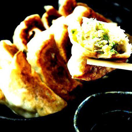 Oversized! Phantom Teppanyaki dumplings