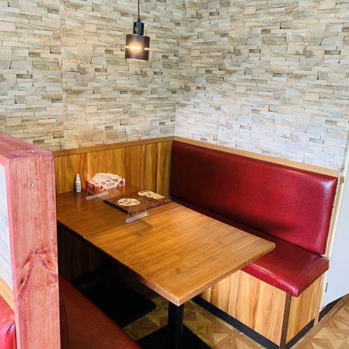 様々なシチュエーションに対応可能な寛ぎのプライベート空間となっております♪おしゃれな店内で誕生日・記念日をお祝い♪