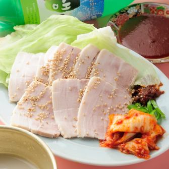 【甘くとろける脂の旨み♪】《サムギョプサル》キムチ＆お野菜と一緒に！お一人様あたり1980円(税込)～★